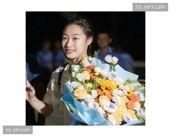 昌雅妮昨晚那件外套……看着就能买下一套小公寓，心里有点慌